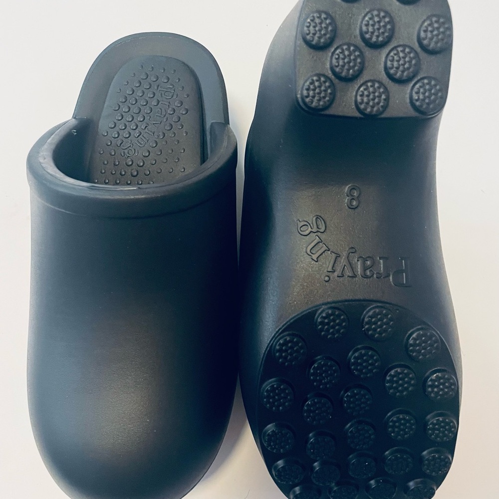 Black Praying Clogs - Picture 5 of 5